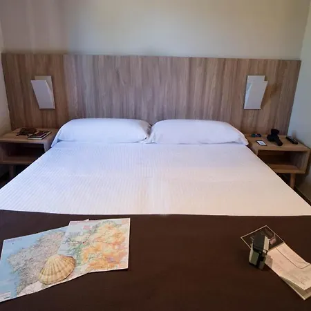 Hostel Monte Do Gozo Santiago de Compostela