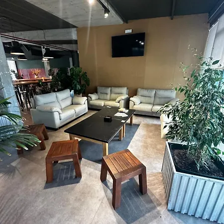 Auberge de jeunesse Monte Do Gozo *