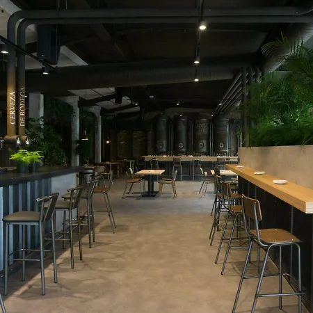 ホステル Monte Do Gozo *