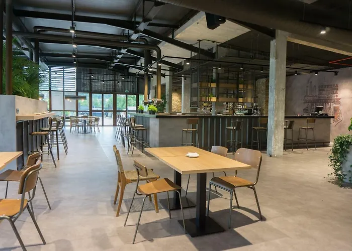 ホステル Monte Do Gozo *